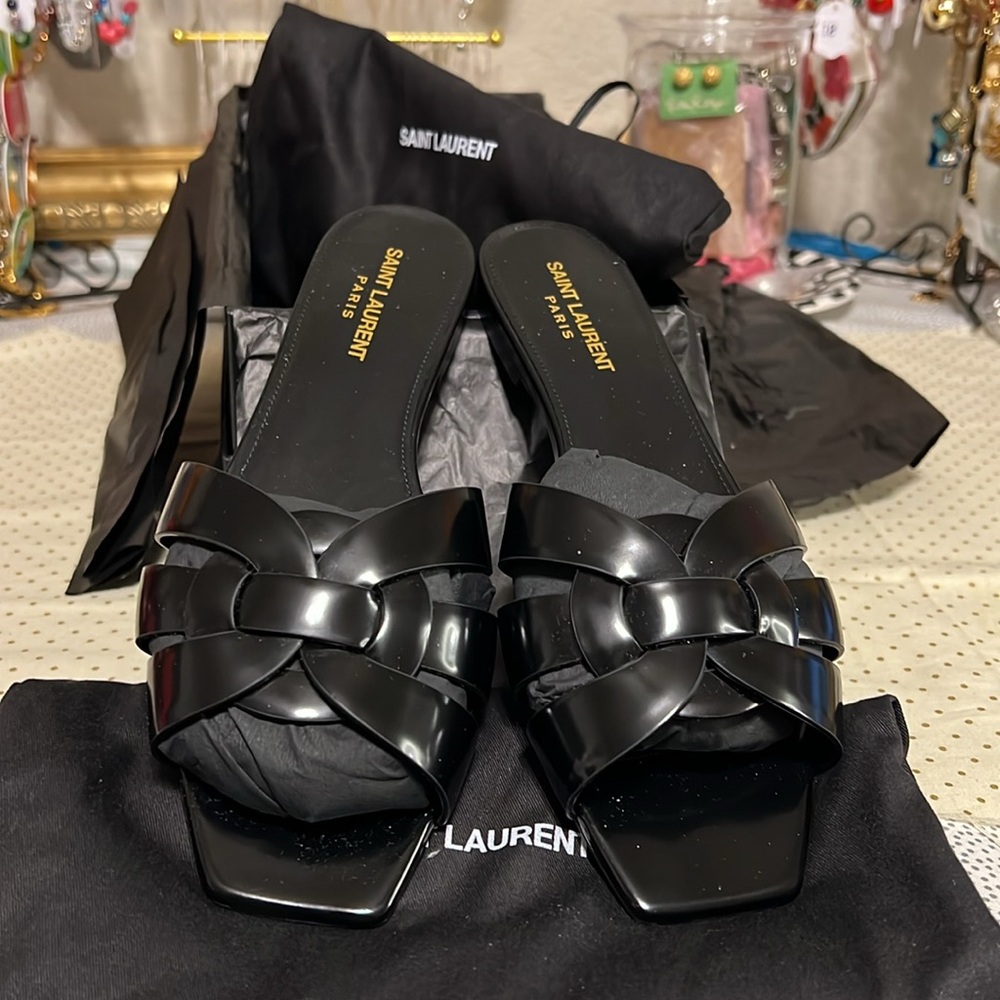SAINT LAURENT Black Leather Slides Size 39